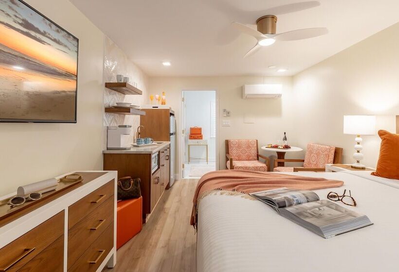 The Beach Club On Madison Avenue