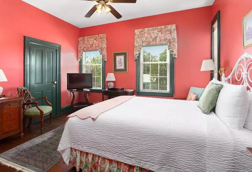 ベッドアンドブレックファースト Spencer House Inn