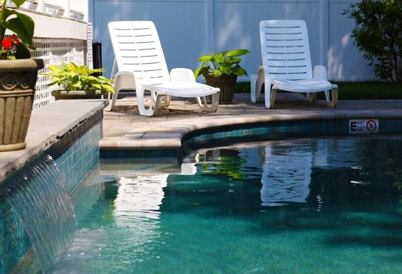 فندق Abalonia Inn