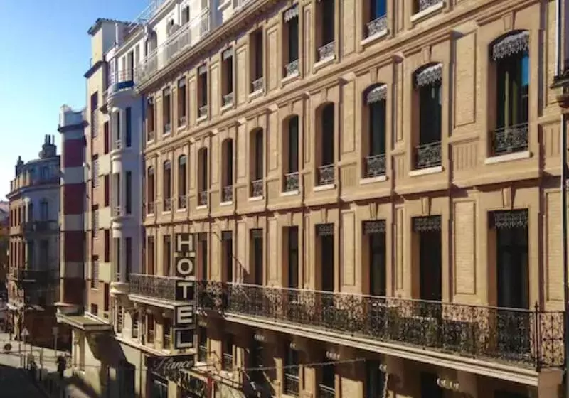 Отель Hôtel De France