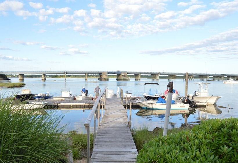 فندق Stone House Inn