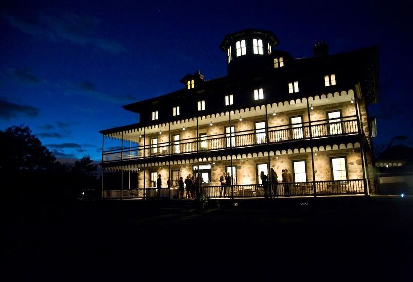 فندق Stone House Inn