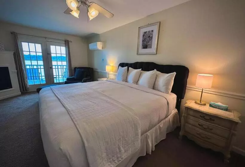 Отель The French Country Inn