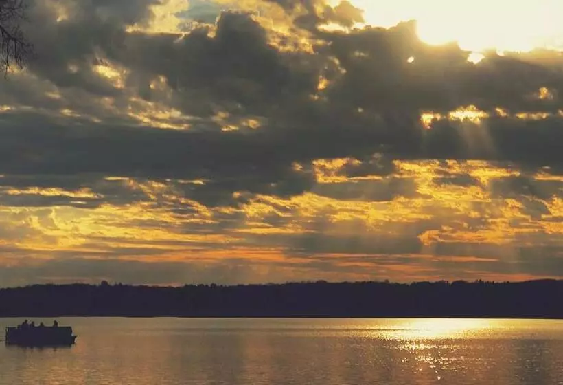 Отель The French Country Inn