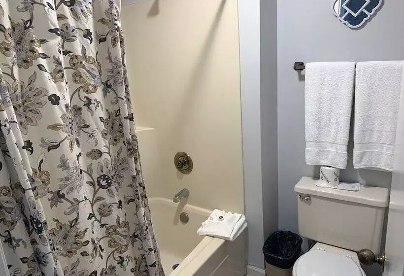 Отель The French Country Inn