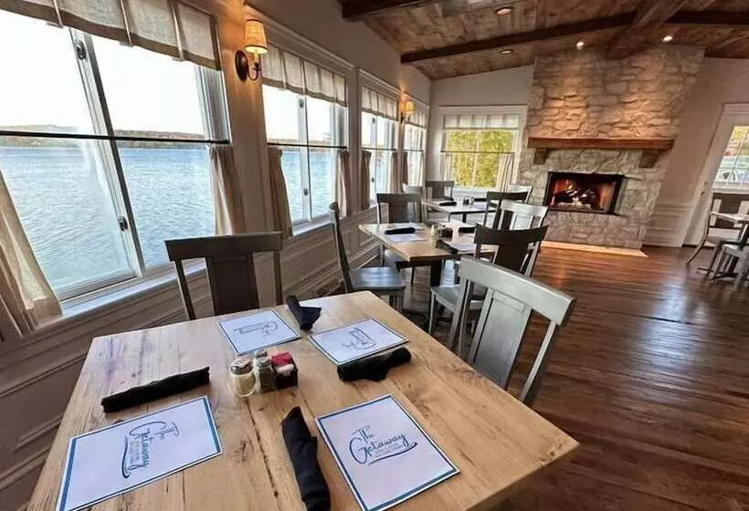 Отель The French Country Inn