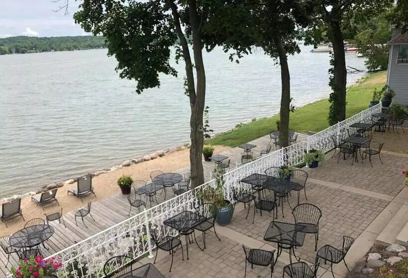 Отель The French Country Inn