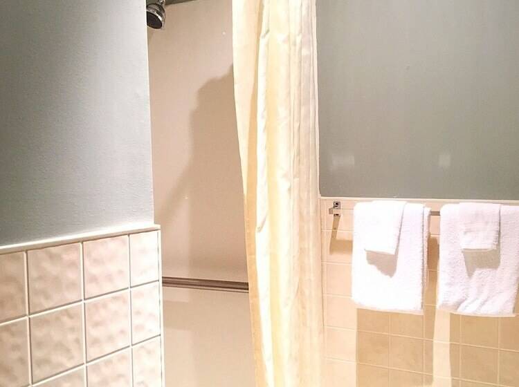 Overton Motel Livingston