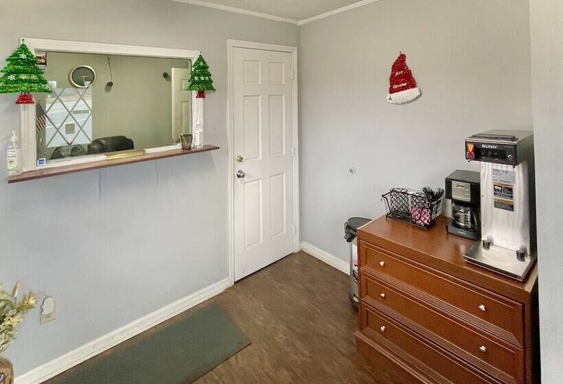 Overton Motel Livingston