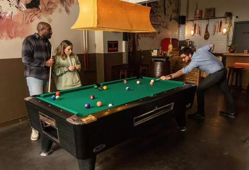 레지던스 Meininger Hotels Bruxelles City Center