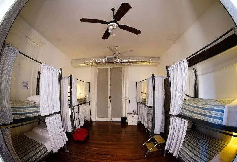 هاستل Ba Stop Hotel House