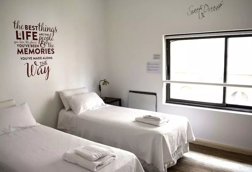 هاستل Ba Stop Hotel House