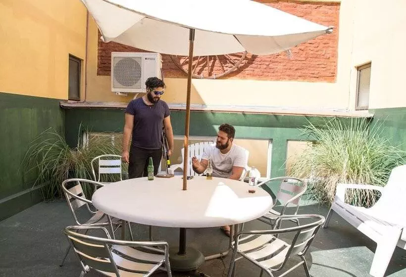 هاستل Ba Stop Hotel House