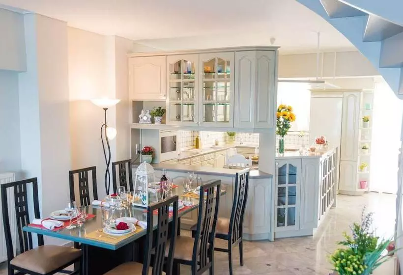 Birais Beach Studios