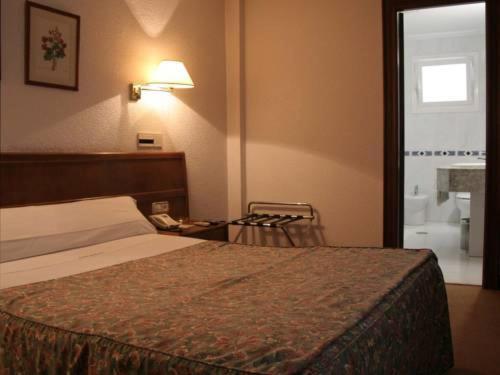 Hostal Gran Via Levante