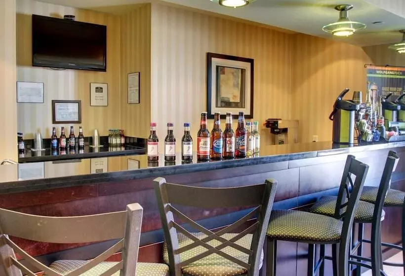 호텔 Cobblestone Inn & Suites  Carrington