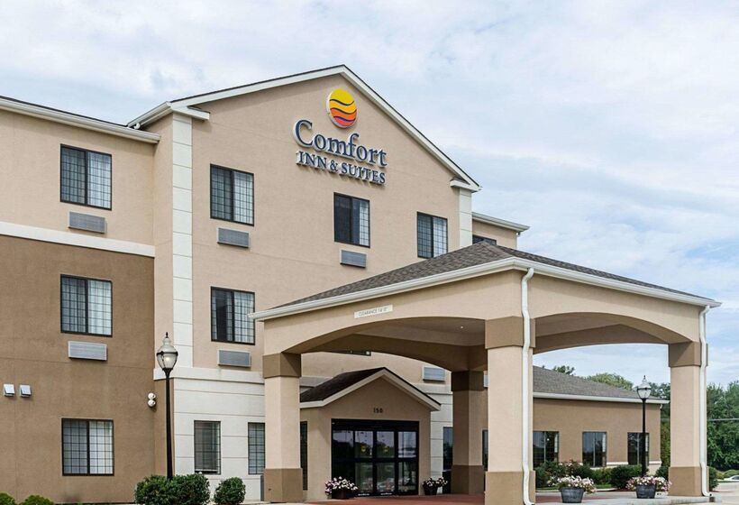 فندق Comfort Inn & Suites Lawrence  University Area