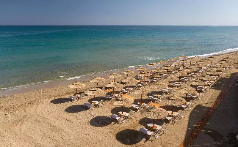 ホテル Dedalos Beach