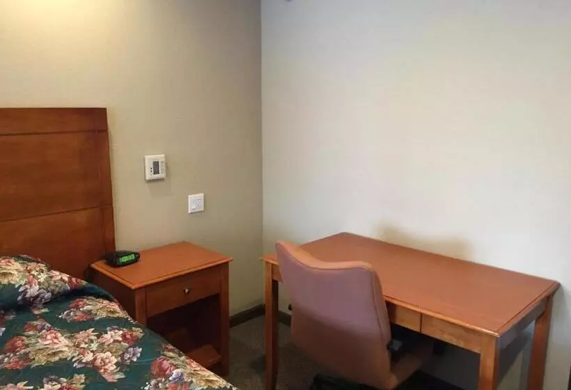 Отель Deluxe Inn Redwood City