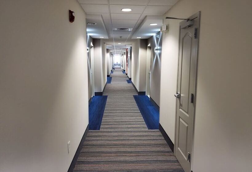 בית מלון כפרי Holiday Inn Express & Suites Junction City By Ihg