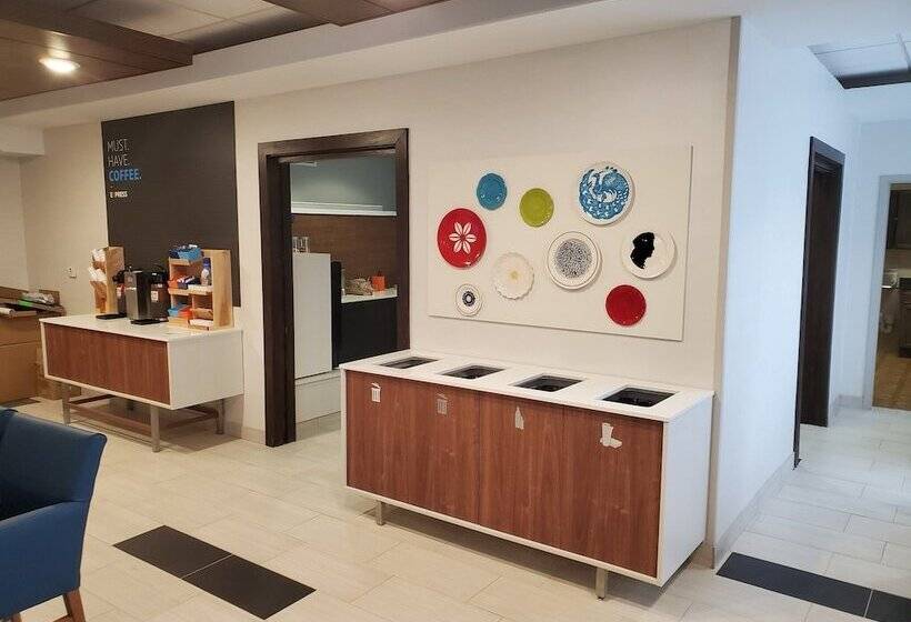 בית מלון כפרי Holiday Inn Express & Suites Junction City By Ihg