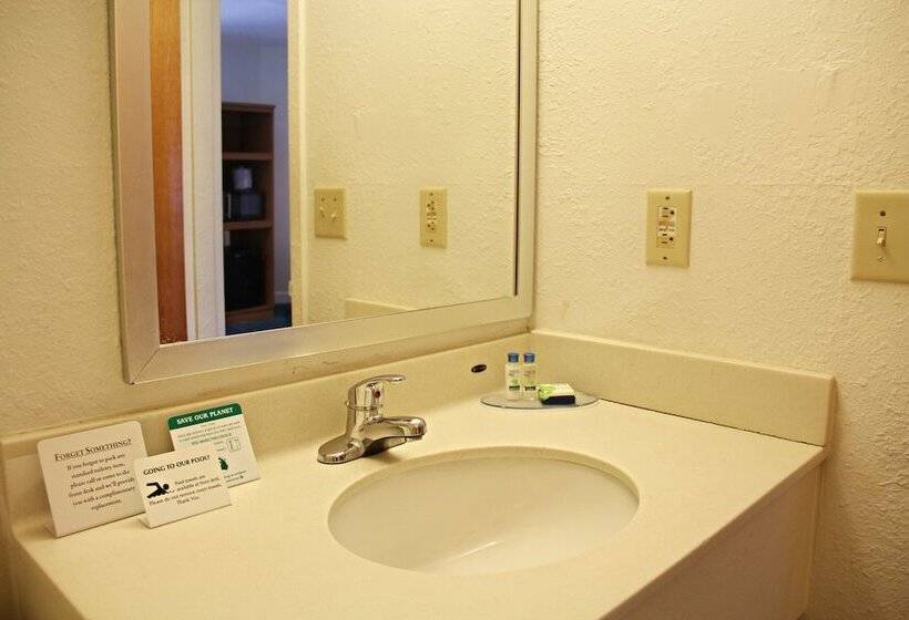 Ocean Sands Beach Boutique Inn   Stay By The Beach   Indoor Hotel   Saltwater Mineral Pool Open Unti