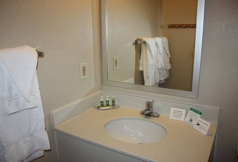 Ocean Sands Beach Boutique Inn   Stay By The Beach   Indoor Hotel   Saltwater Mineral Pool Open Unti