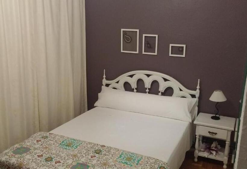 هتل Pensión Saint Mateo