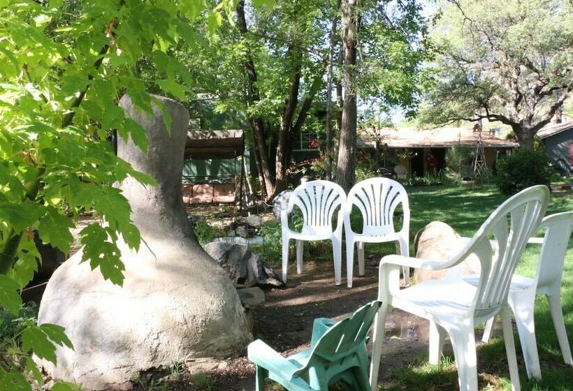 Apple Creek Cottages