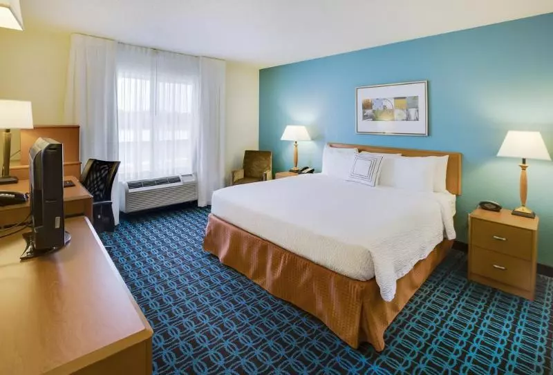 Fairfield Inn And Suites South Hill I 85