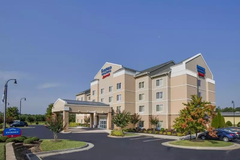 Fairfield Inn And Suites South Hill I 85