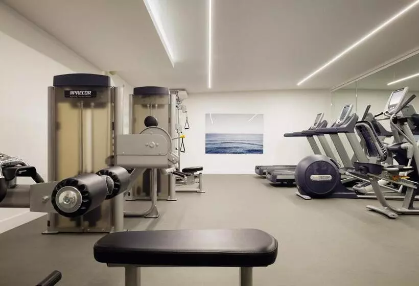 בית מלון כפרי Aka Beverly Hills