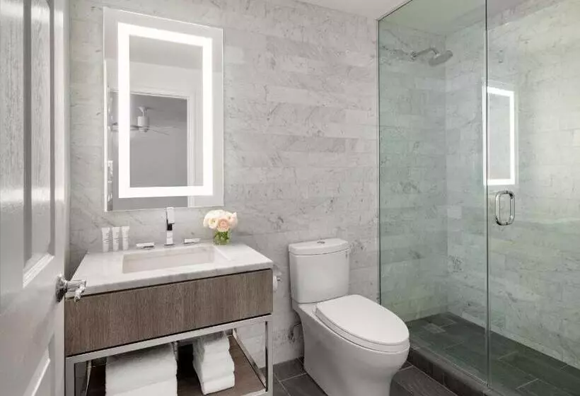 בית מלון כפרי Aka Beverly Hills