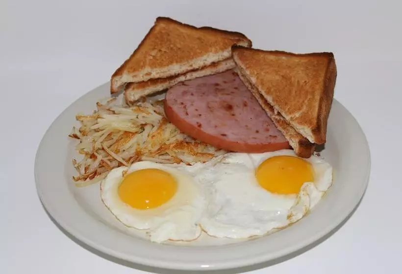 فندق Astoria Extended Stay & Event Center