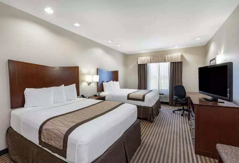 Отель Baymont By Wyndham Victoria