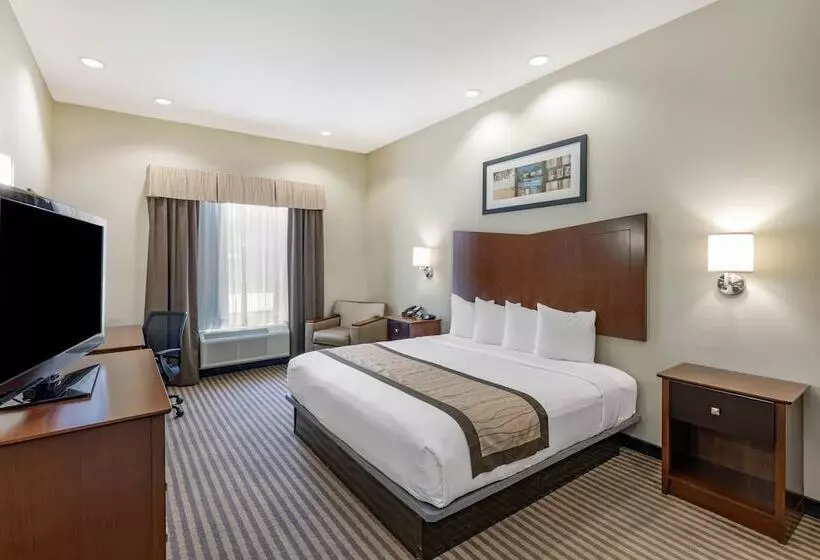 Отель Baymont By Wyndham Victoria