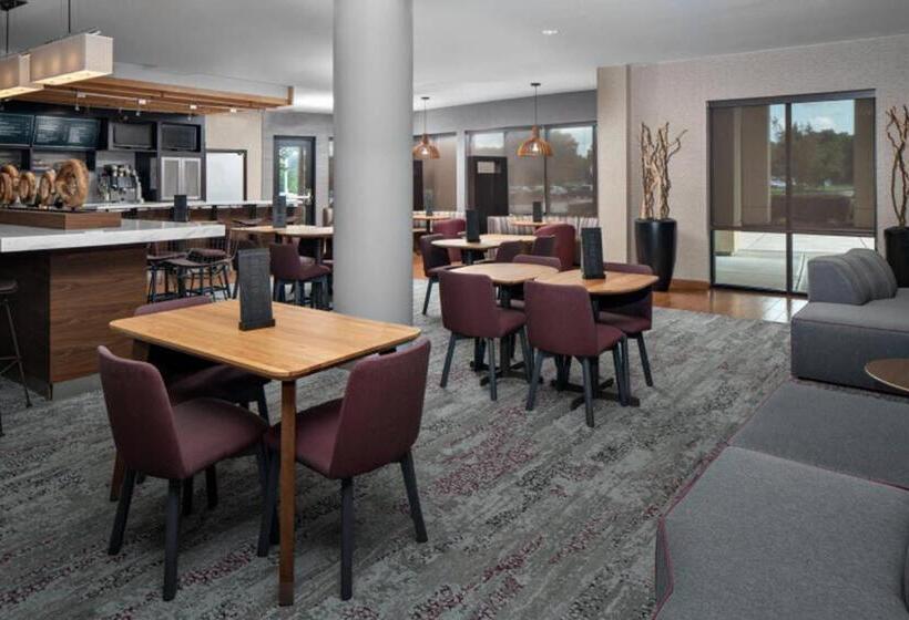 فندق Courtyard By Marriott Raleigh North/triangle Town Center