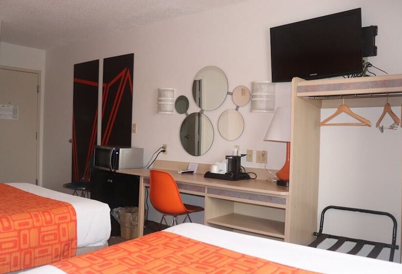 ホテル Howard Johnson By Wyndham Tifton Ga I 75