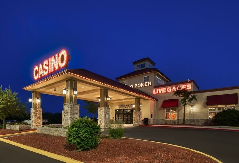 Lakeside Hotel Casino