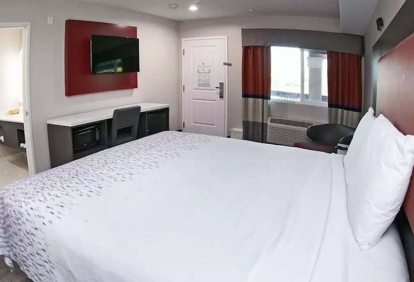 בית מלון כפרי Rodeway Inn South Gate Los Angeles South