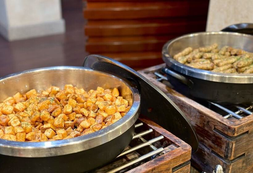 Отель The Westin Birmingham