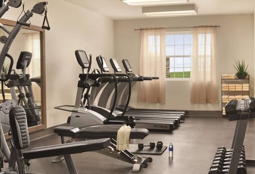 Hyatt House Minot  North Dakota