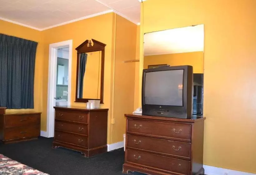 汽车旅馆  Royal Inn Albertville