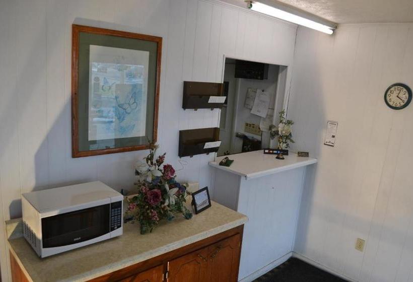 מוטל Royal Inn Albertville