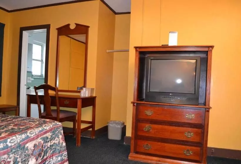 汽车旅馆  Royal Inn Albertville