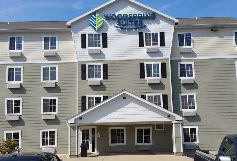 Woodspring Suites Williston