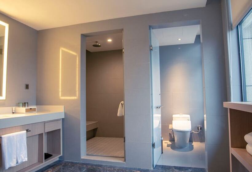 Shundi Shy Hotel Jinshan Lake Zhenjiang