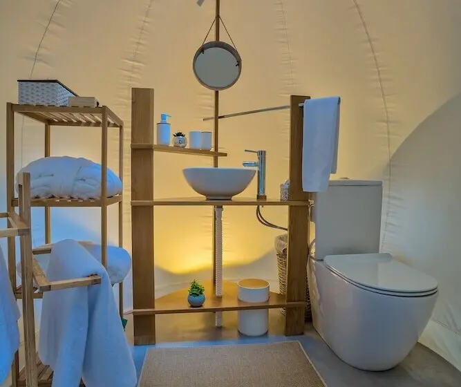 هتل Bubble Lodge