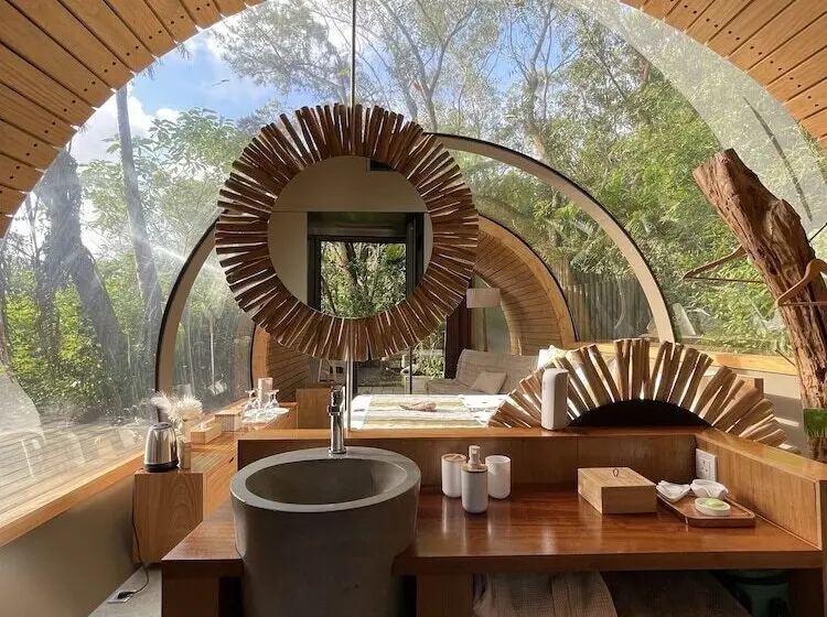 هتل Bubble Lodge