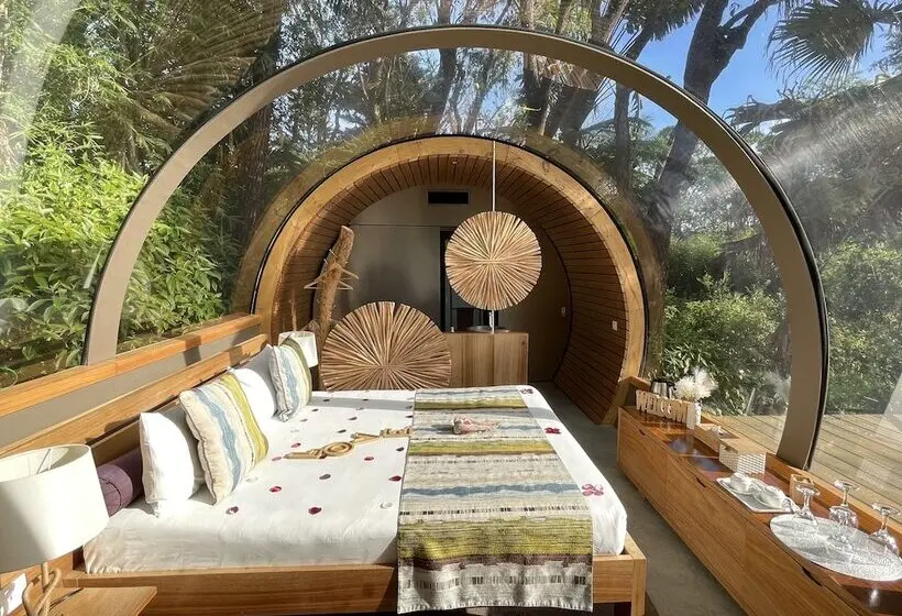 هتل Bubble Lodge
